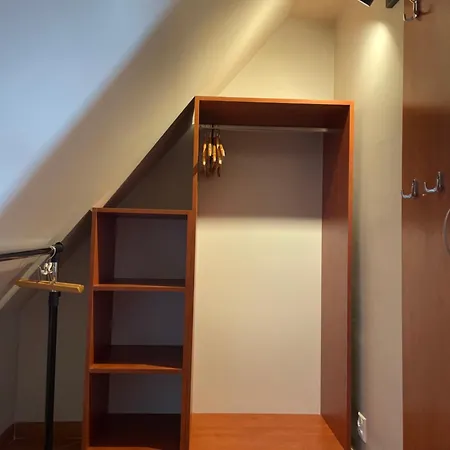 Δωμάτια σε οικογενειακή κατοικία Amber