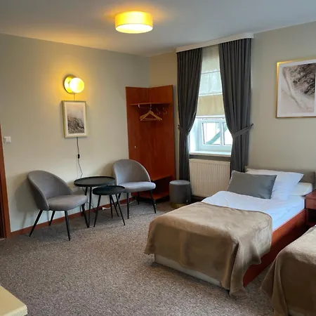 Δωμάτια σε οικογενειακή κατοικία Amber